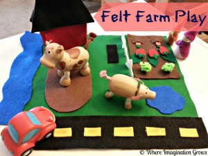 Felt play animals DIY