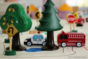 Emergency Vehicles Small World Play! Community Helpers Pretend Play