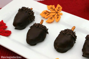 Acorn OREO cookie balls for Thanksgiving! Simple Holiday Treats Recipe! Make them with Kids!